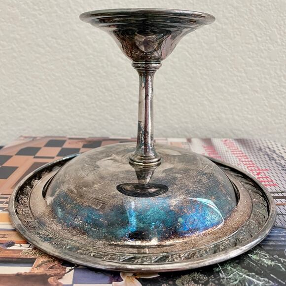 WM Rogers Silverplated Pedestal Compote Serving Dish Candy Bowl - Picture 7 of 8